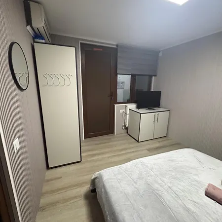 Casa Elena Cuza Guest house